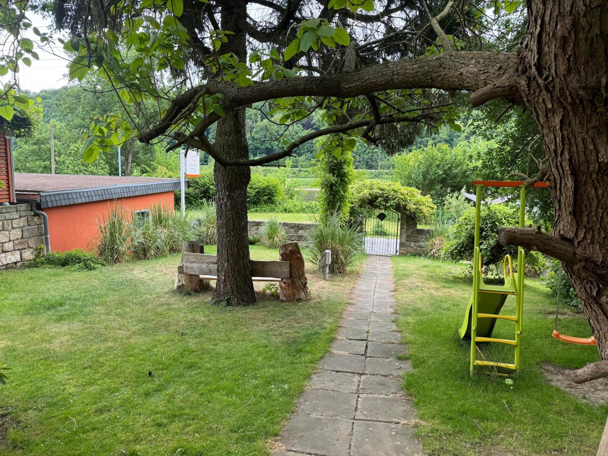 Ferienhaus Franz - An Der Elbe, Mit Grossem Garten Пірна Екстер'єр фото